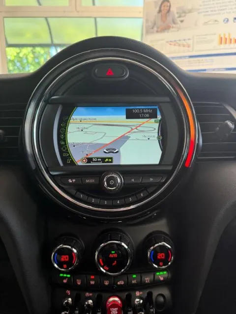 Mini Mini 3p 1.5 Cooper D Hype auto - Immagine 15
