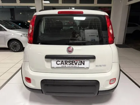 Fiat Panda 1.0 firefly hybrid City Life s&s 70cv 5p.ti - Immagine 6