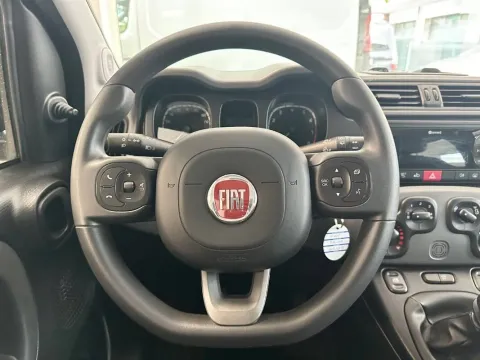 Fiat Panda 1.0 firefly hybrid City Life s&s 70cv 5p.ti - Immagine 12