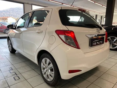 Toyota Yaris 5p 1.0 Lounge - Immagine 4