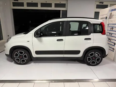 Fiat Panda 1.0 firefly hybrid City Life s&s 70cv 5p.ti - Immagine 8