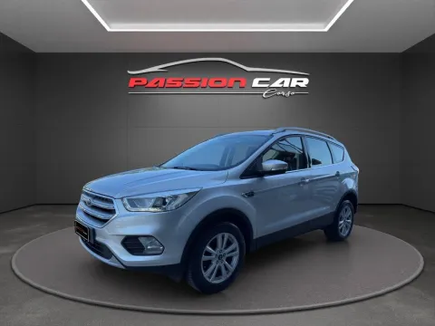 Ford Kuga 1.5 tdci Titanium s&s 2wd 120cv powershift - Immagine 3