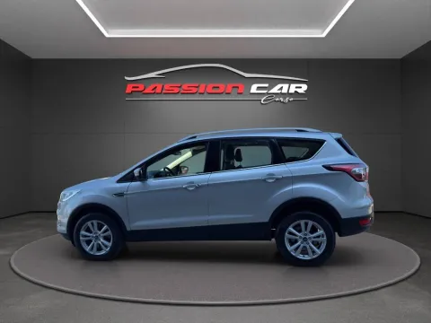 Ford Kuga 1.5 tdci Titanium s&s 2wd 120cv powershift - Immagine 4
