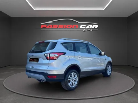 Ford Kuga 1.5 tdci Titanium s&s 2wd 120cv powershift - Immagine 7