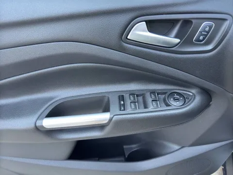 Ford Kuga 1.5 tdci Titanium s&s 2wd 120cv powershift - Immagine 17