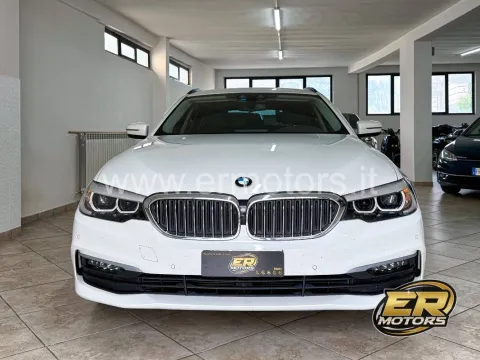 BMW 520d Touring xdrive Business auto - Immagine 2
