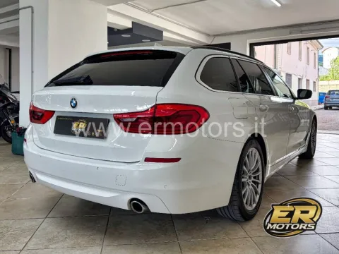 BMW 520d Touring xdrive Business auto - Immagine 4