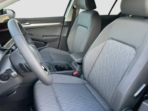 Volkswagen Golf 1.5 etsi Life 115cv dsg - Immagine 9