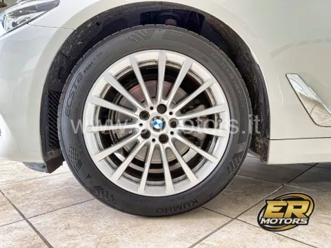 BMW 520d Touring xdrive Business auto - Immagine 22