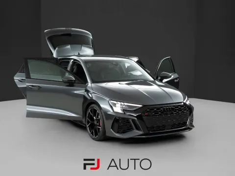 Audi RS3 Sportback 2.5 tfsi quattro s-tronic - Immagine 2