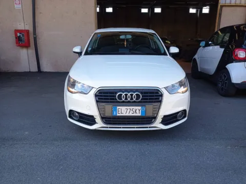 Audi A1 Sportback 1.6 tdi Attraction 90cv - Immagine 1