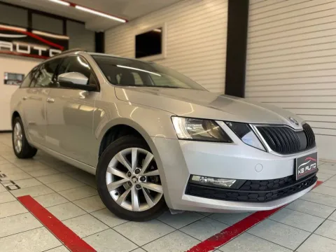 Skoda Octavia Wagon 1.6 tdi Executive 115cv - Immagine 3