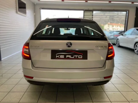 Skoda Octavia Wagon 1.6 tdi Executive 115cv - Immagine 5