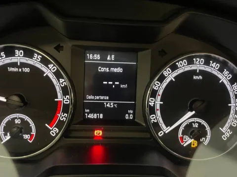 Skoda Octavia Wagon 1.6 tdi Executive 115cv - Immagine 17