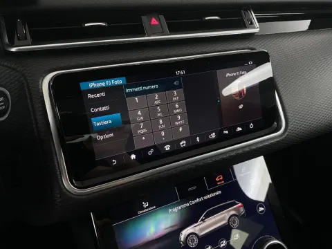 Land Rover Range Rover Velar 2.0 i4 R-Dynamic SE 240cv auto - Immagine 25