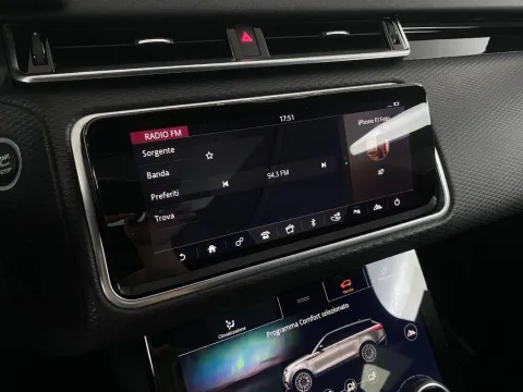 Land Rover Range Rover Velar 2.0 i4 R-Dynamic SE 240cv auto - Immagine 26