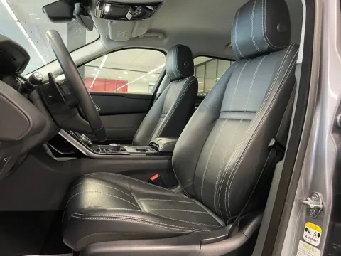 Land Rover Range Rover Velar 2.0d i4 S 180cv auto my20 - Immagine 11