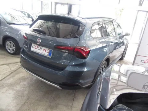 Fiat Tipo SW 1.6 mjt Cross s&s 130cv - Immagine 7