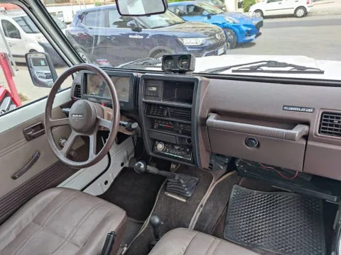 Suzuki Samurai Hard Top P.L. 1.3 JHT De Luxe - Immagine 12