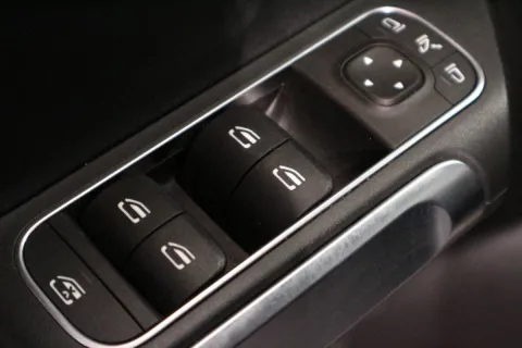 Mercedes GLB 200 d Sport 4matic auto - Immagine 23