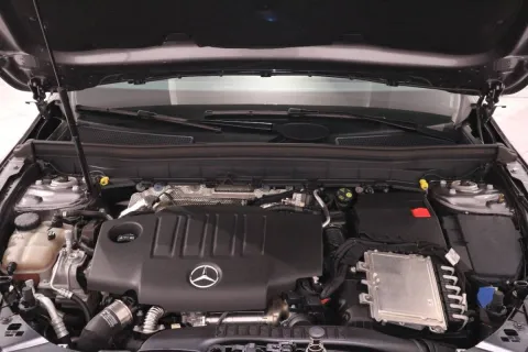 Mercedes GLB 200 d Sport 4matic auto - Immagine 31