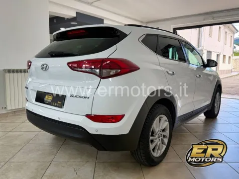 Hyundai Tucson 1.7 crdi Xpossible 2wd 115cv - Immagine 4