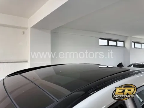 Hyundai Tucson 1.7 crdi Xpossible 2wd 115cv - Immagine 11
