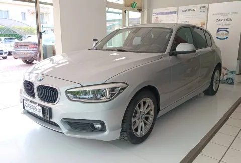 BMW 118i Advantage 5p - Immagine 1