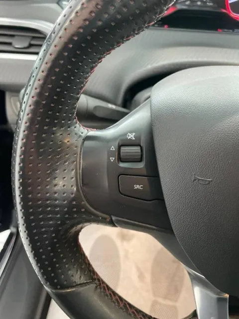 Peugeot 2008 1.6 bluehdi Gt Line 100cv - Immagine 14