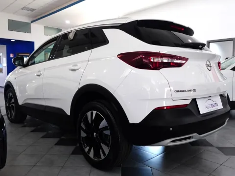 Opel Grandland X 1.5 ecotec Elegance s&s 130cv at8 - Immagine 5