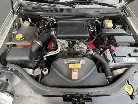 Jeep Grand Cherokee 4.7 V8 Limited auto - Immagine 18