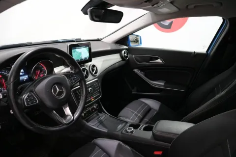 Mercedes GLA 220 d Sport 4matic 177cv auto - Immagine 8