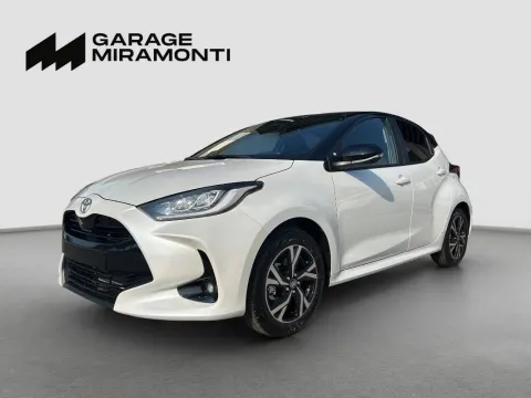 Toyota Yaris 1.5h Trend - Immagine 1