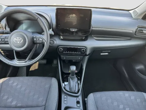 Toyota Yaris 1.5h Trend - Immagine 14