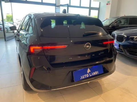 Opel Astra 5p 1.2 t GS Line s&s 130cv - Immagine 5