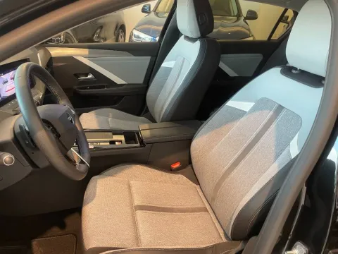 Opel Astra 5p 1.2 t GS Line s&s 130cv - Immagine 10