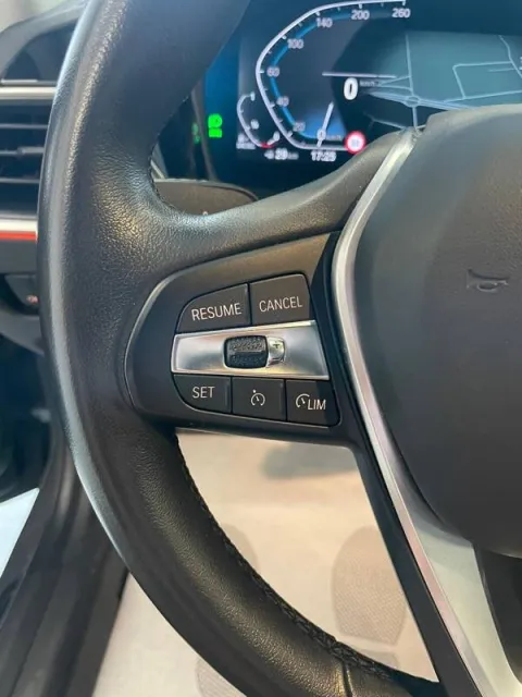 BMW 318d Touring mhev 48V auto - Immagine 15