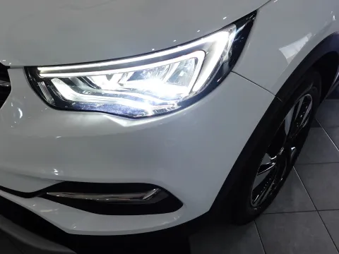 Opel Grandland X 1.5 ecotec Elegance s&s 130cv at8 - Immagine 13
