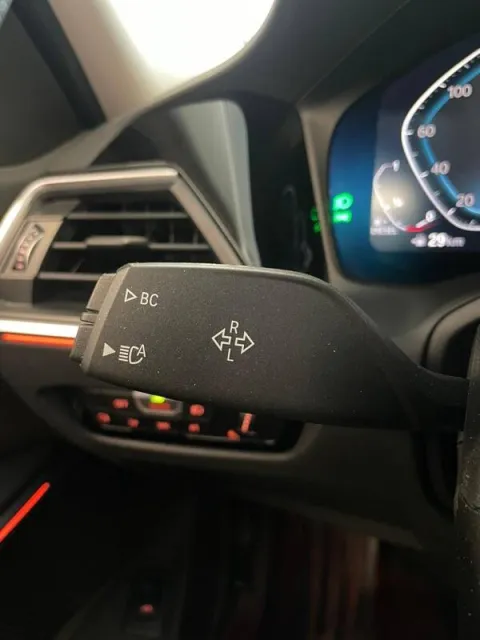 BMW 318d Touring mhev 48V auto - Immagine 20