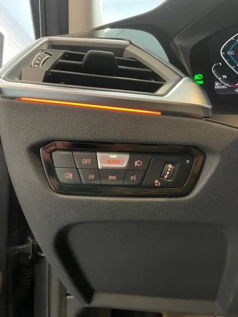 BMW 318d Touring mhev 48V auto - Immagine 24