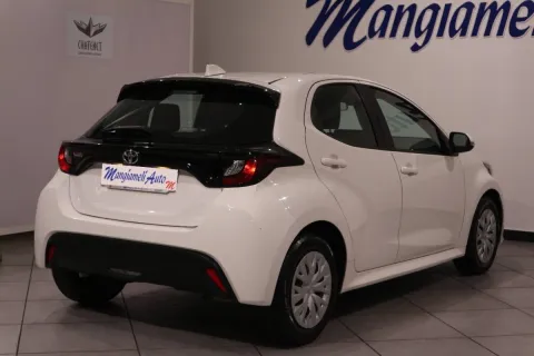 Toyota Yaris 1.0 Active - Immagine 6