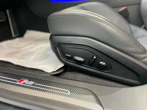 Audi RS e-tron GT - Immagine 10