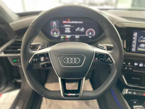 Audi RS e-tron GT - Immagine 16