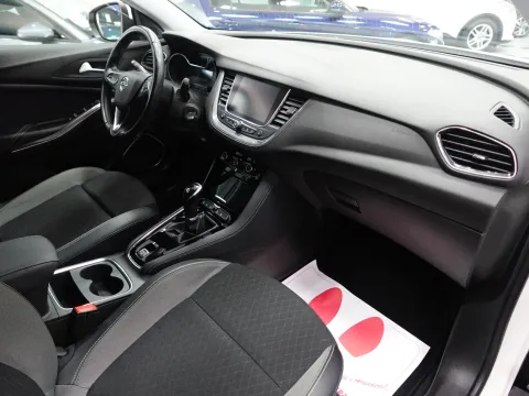 Opel Grandland X 1.5 ecotec Elegance s&s 130cv at8 - Immagine 26