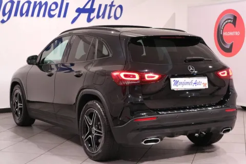 Mercedes GLA 200 d Premium auto - Immagine 4