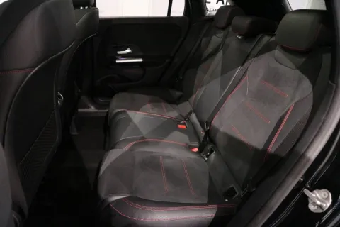 Mercedes GLA 200 d Premium auto - Immagine 10