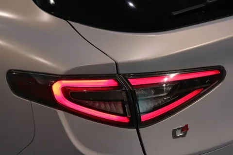 Alfa Romeo Stelvio 2.0 t Competizione Q4 280cv auto - Immagine 30