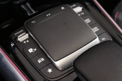 Mercedes GLA 200 d Premium auto - Immagine 19
