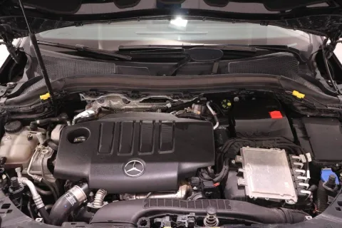 Mercedes GLA 200 d Premium auto - Immagine 31