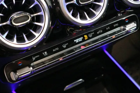 Mercedes GLA AMG 45 S AMG Line Premium Plus 4matic+ auto - Immagine 17